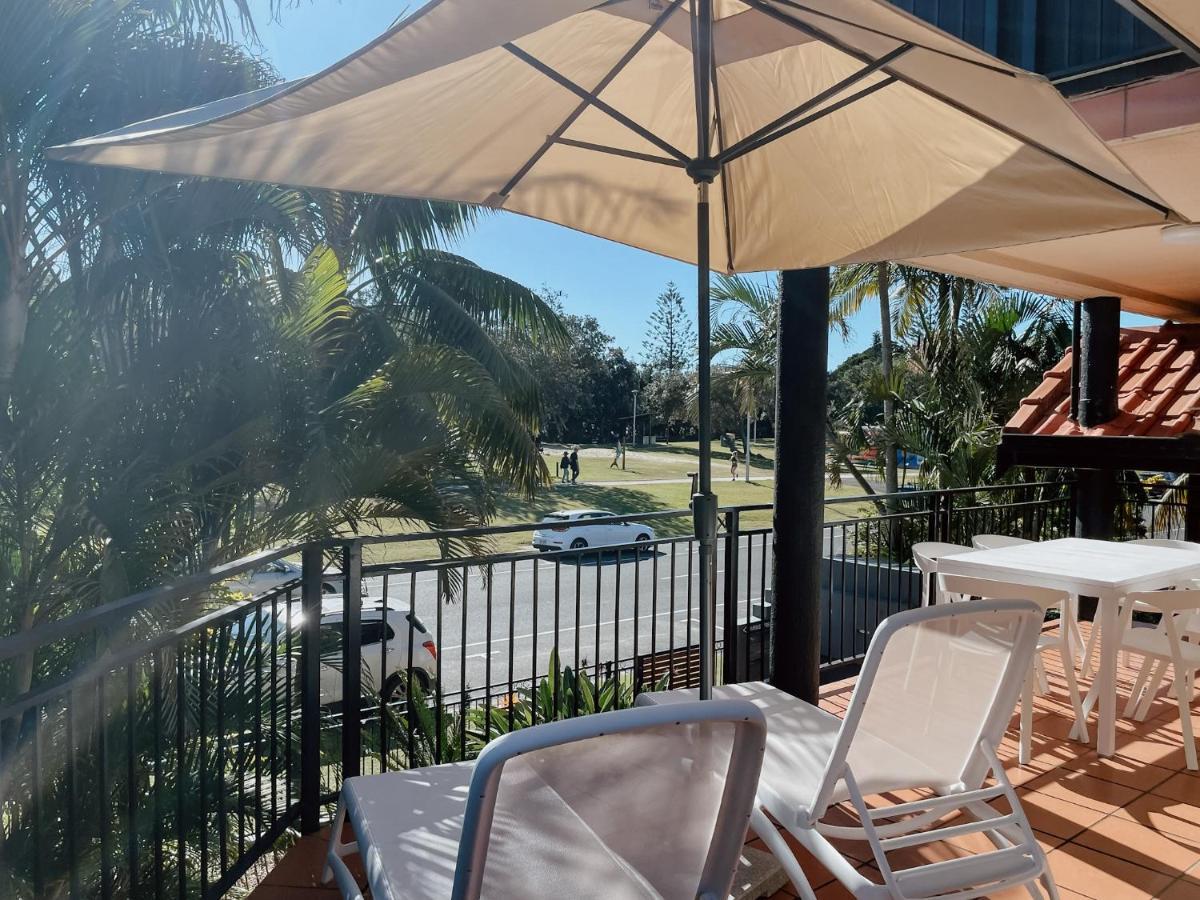 Sea Breeze On Main Beach Byron Bay Extérieur photo