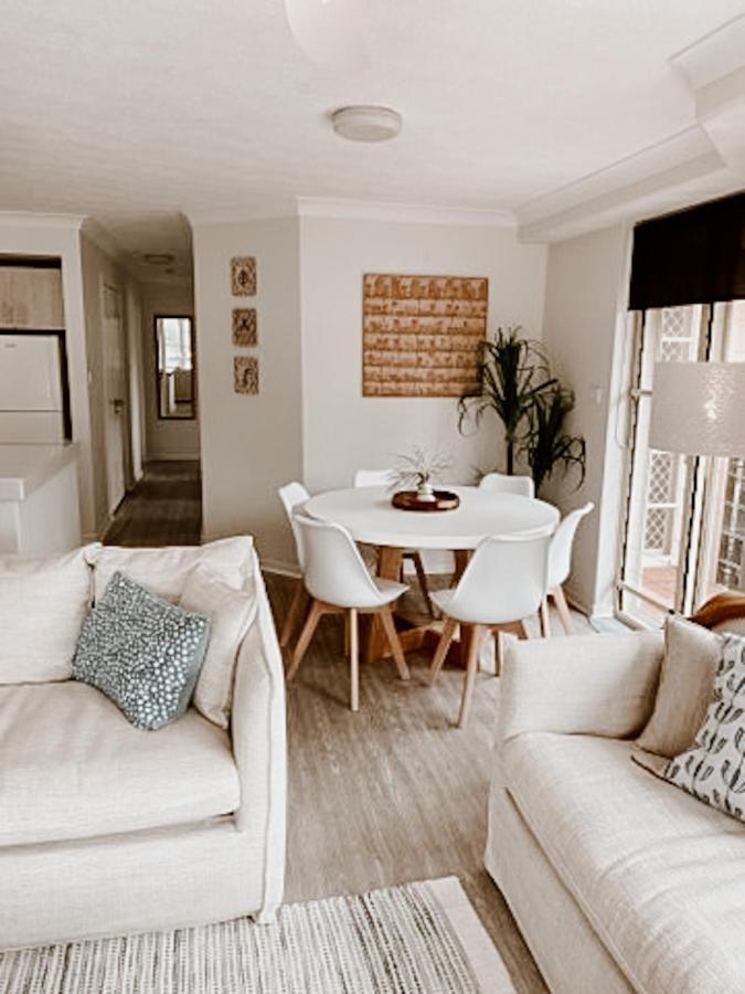 Sea Breeze On Main Beach Byron Bay Extérieur photo