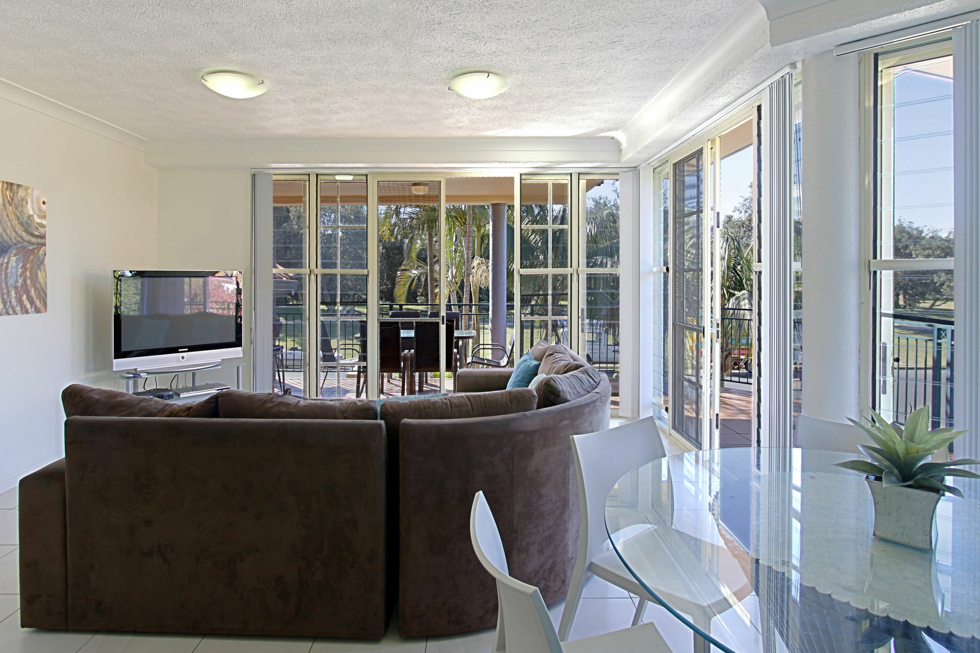 Sea Breeze On Main Beach Byron Bay Extérieur photo