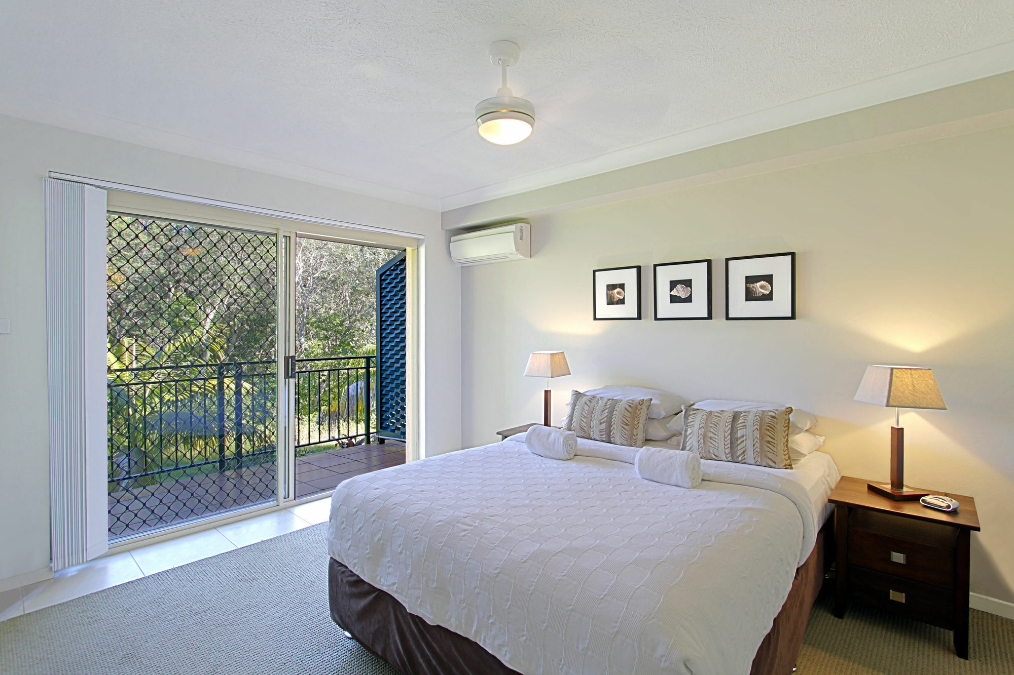 Sea Breeze On Main Beach Byron Bay Extérieur photo